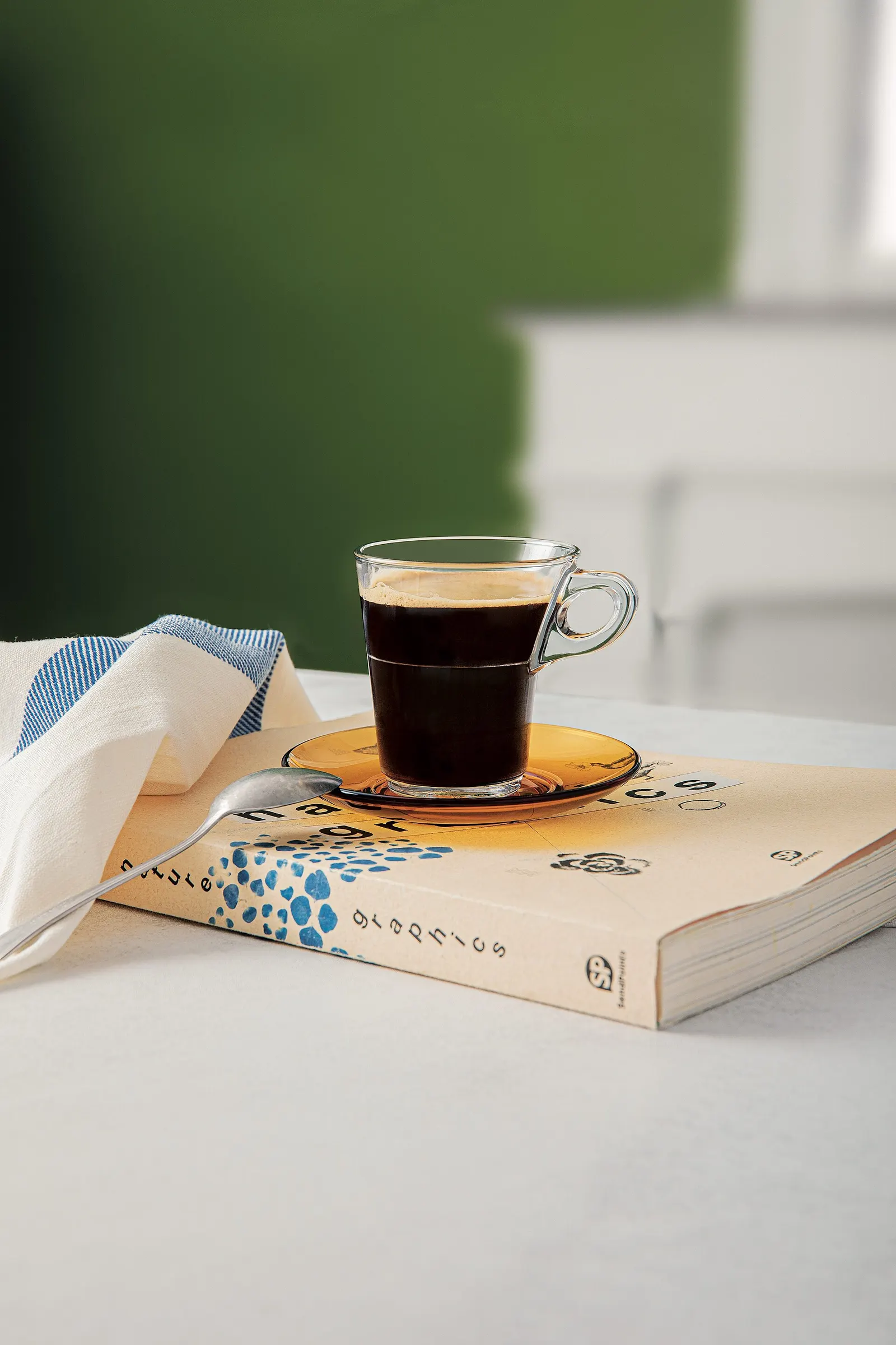 Visuel de catalogue Duralex : un café dans une tasse du modèle Caprice