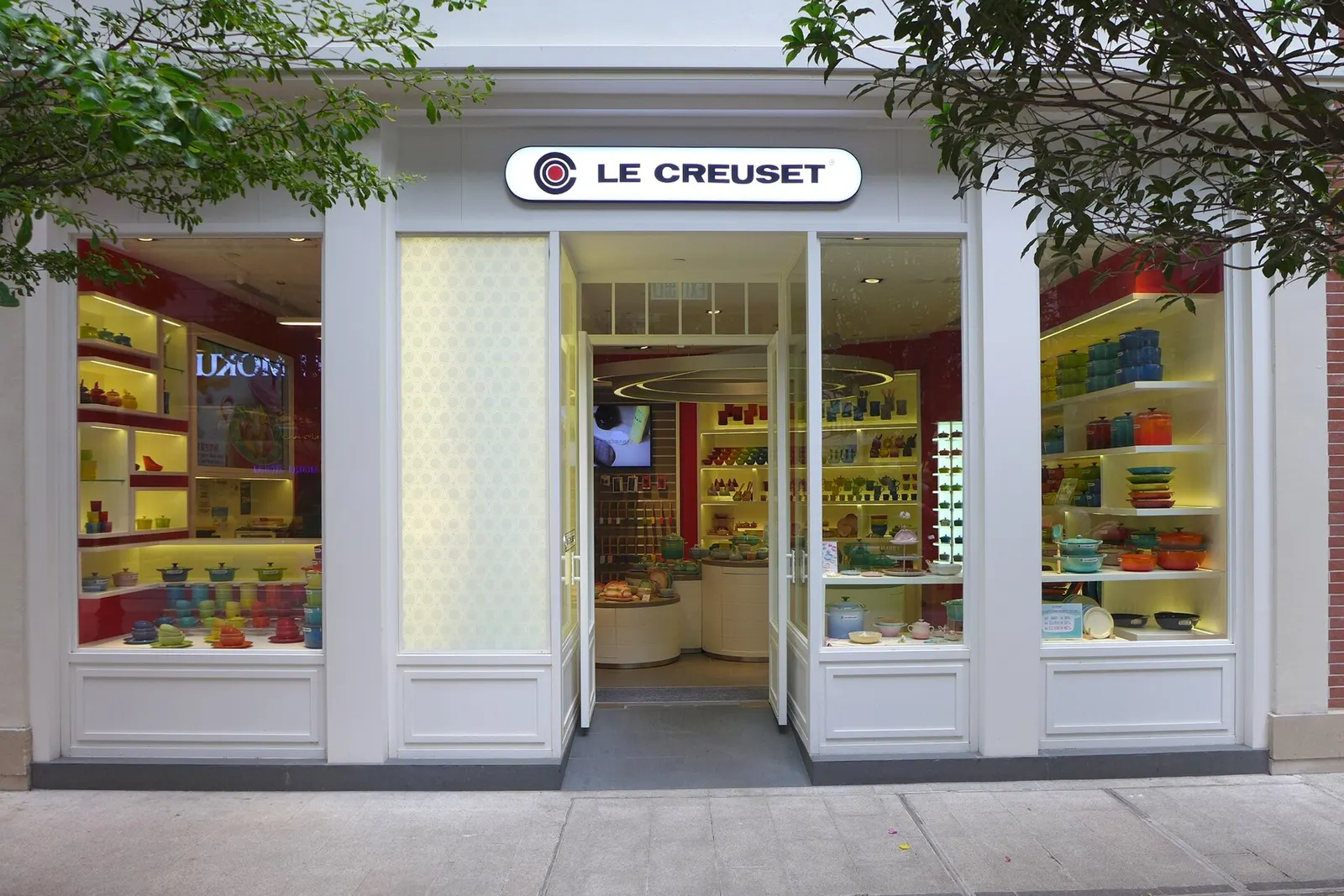 Le Creuset in Lee Tung Avenue